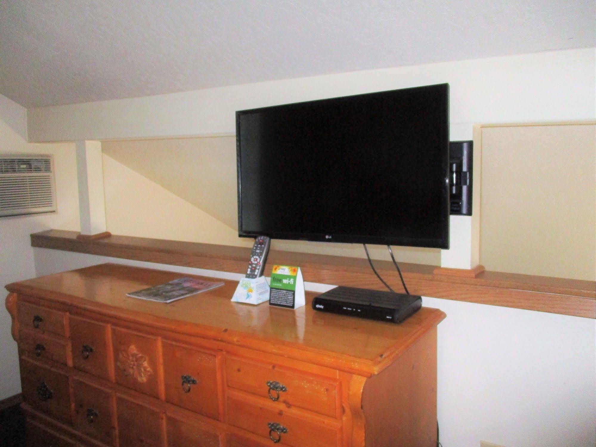 Turning Leaf Townhome Suites Fairwood Экстерьер фото